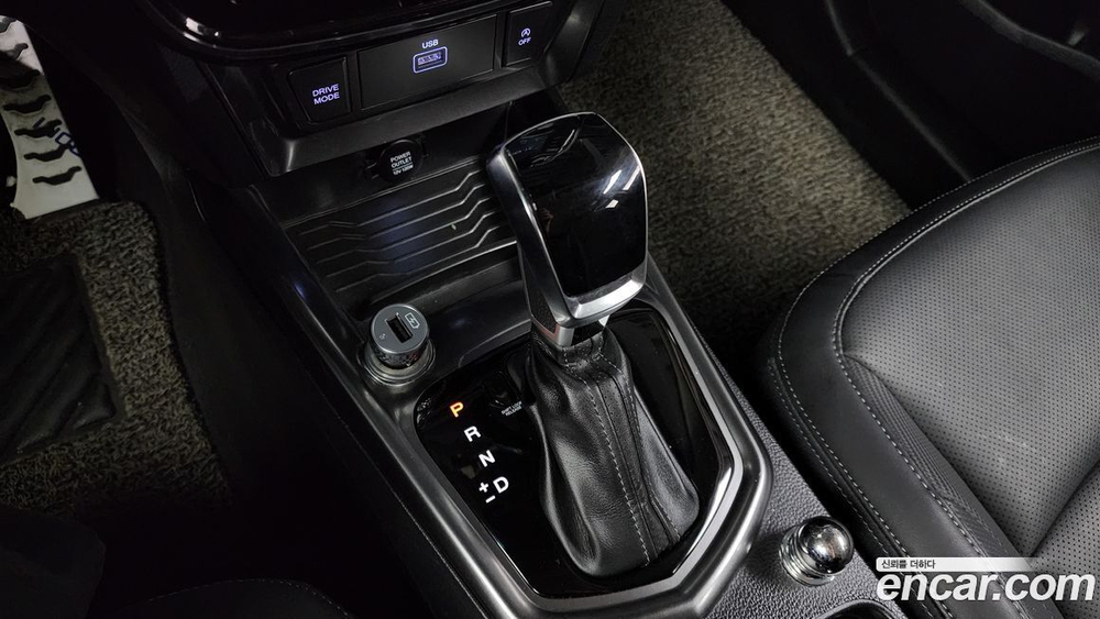 KG Mobility (Ssangyong) Very New Tivoli Бензин 1.5 2WD (01.2020)