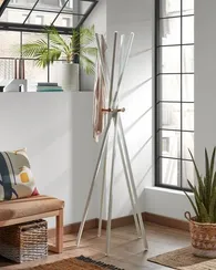 Напольная вешалка Benzara 160 см, белый металл