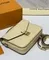 Сумка Louis Vuitton Pochette Metis кремовый