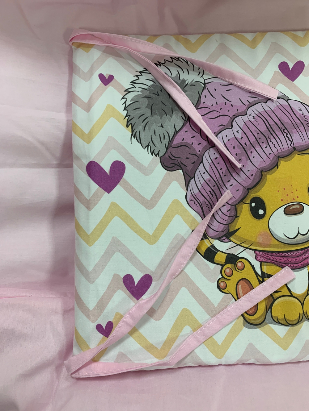 Комплект в кроватку 6 предметов "Тигренок розовый", сатин