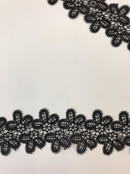 тесьма плетеная, черная, 4,5см, ромашки AF1221