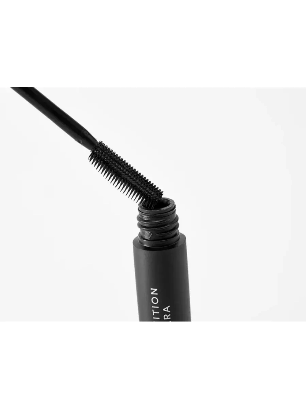 Объемная тушь для ресниц the definition mascara 3INA