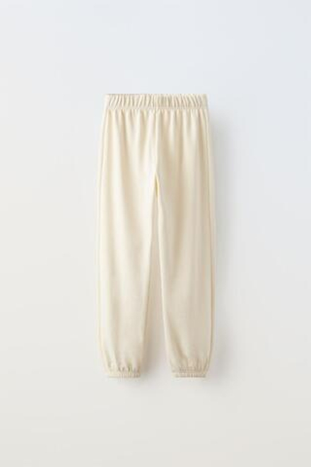 ZARA КОМПЛЕКТ ИЗ БРЮК И ТОЛСТОВКИ С НАДПИСЬЮ, ЭКРЮ