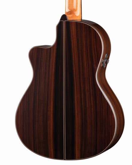 Классическая гитара со звукоснимателем Alhambra 4.618 9P CW E8 Classical Concert