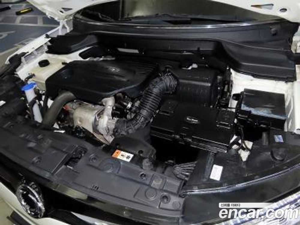 KG Mobility (Ssangyong) Very New Tivoli Бензин 1.5 2WD (11.2019)