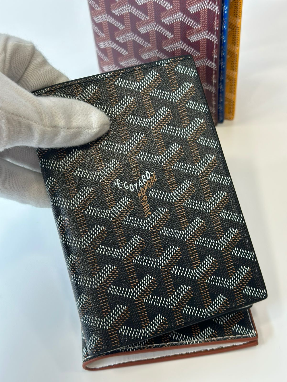 Обложка на паспорт Goyard