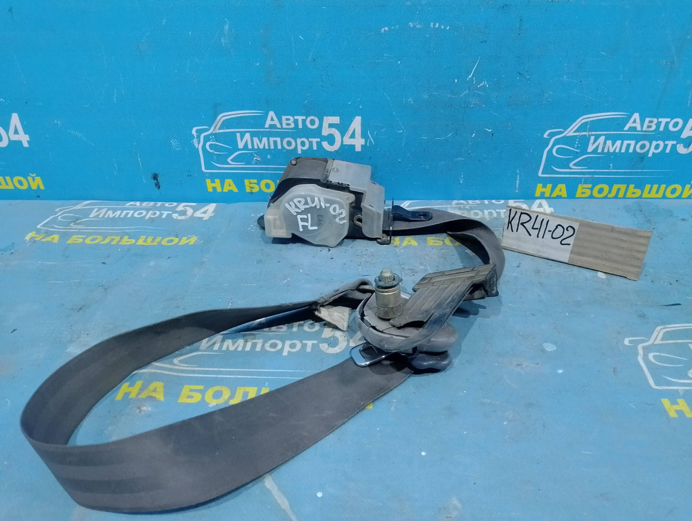 Ремень безопасности передний левый TOYOTA TOWNACE NOAH 1997