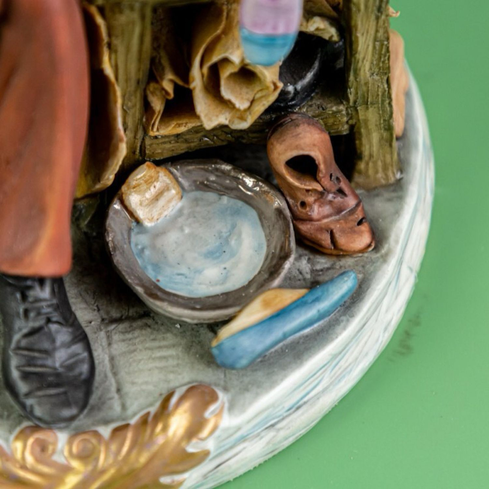 Винтаж: Фарфоровая мануфактура Capodimonte. «Сапожник»