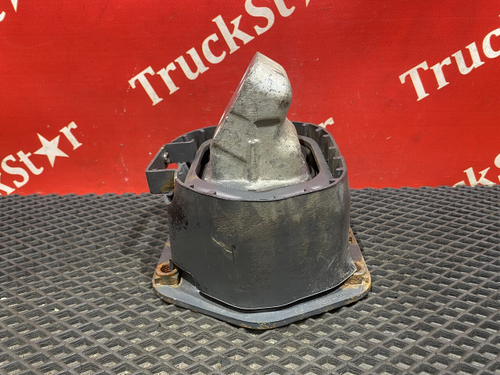 Подушка двигателя задняя