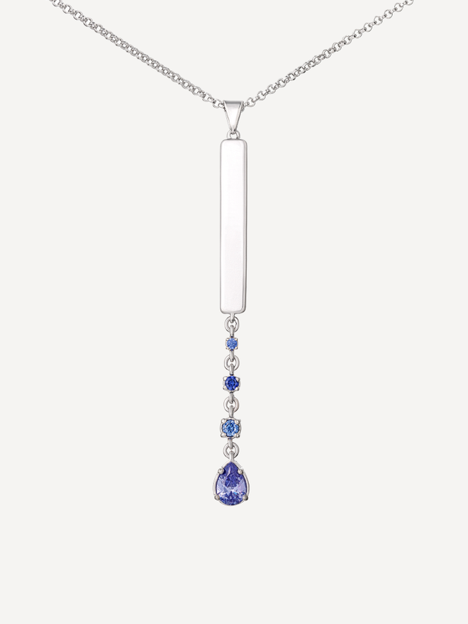 Подвес из серебра со вставками из фианитов цвета танзанит