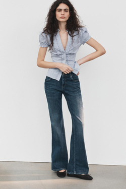 ZARA РУБАШКА ИЗ ПОПЛИНА С ВОЛАНАМИ, СИНИЙ/БЕЛЫЙ