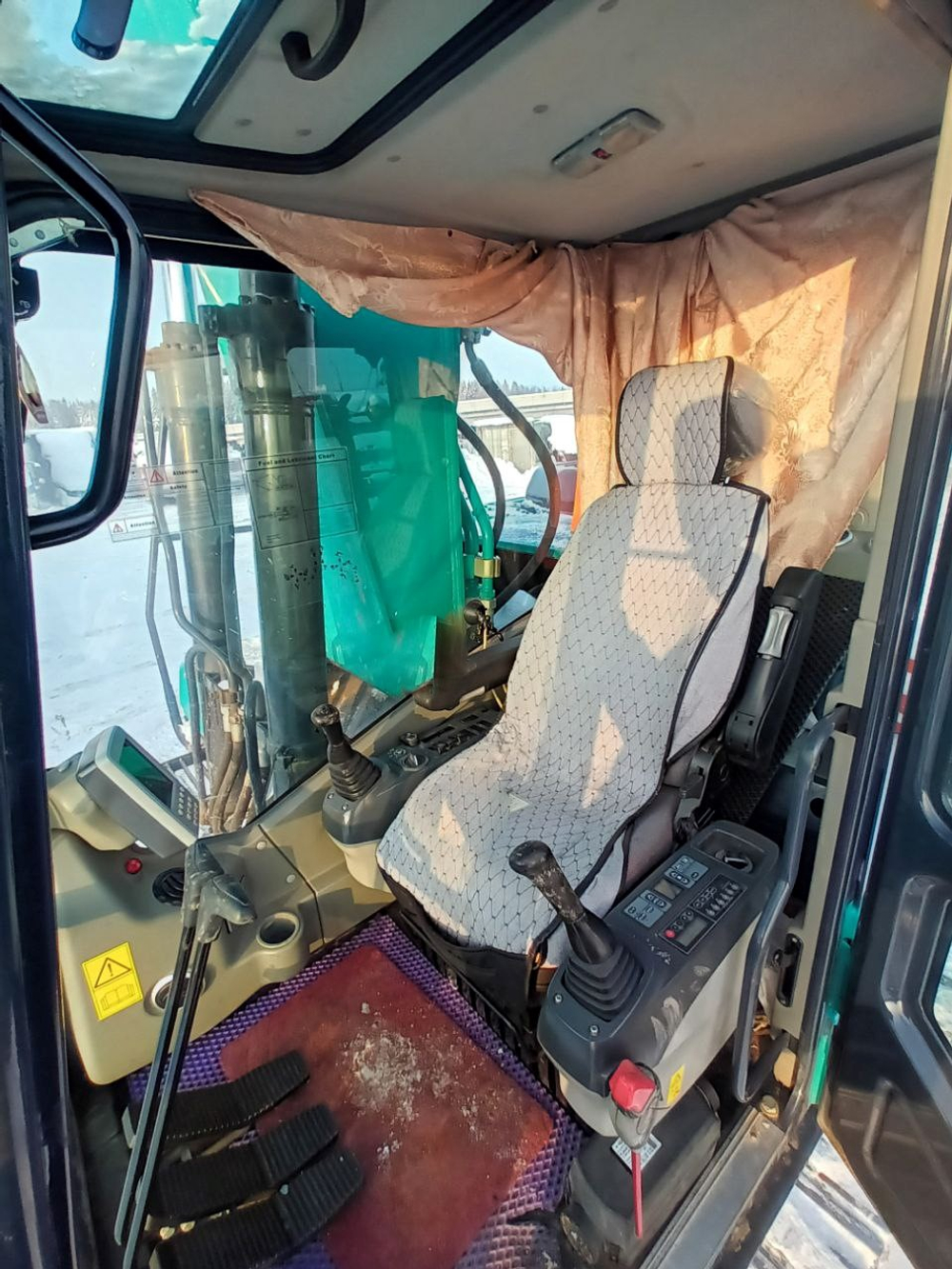 SUNWARD SWE210 Экскаватор SWE210 (Дизельный, 6,5 л, 154 л.с., АТ)