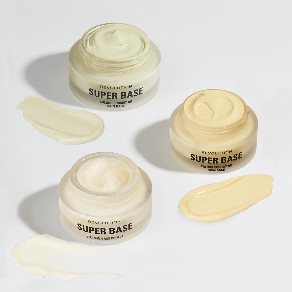 Makeup Revolution Super Base - легкая бронзирующая основа, 25 ml
