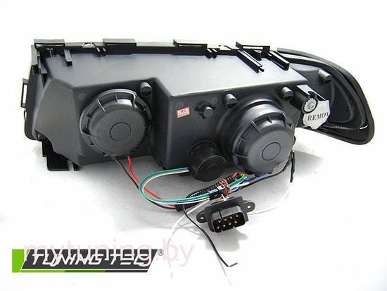 Передние фары 3D Angel Eyes для BMW 7 E38 (94-01) хромированные