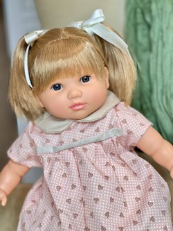 Кукла Berbesa мягконабивная 42см SANDRA в пакете (4413K)