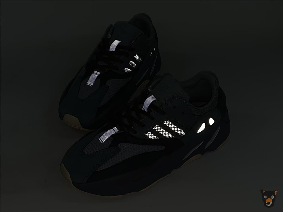 Кроссовки Yeezy Boost 700 "Teal Blue"