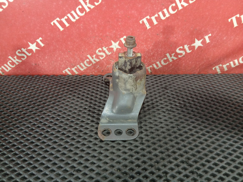 Кронштейн ящика акб 2019г.