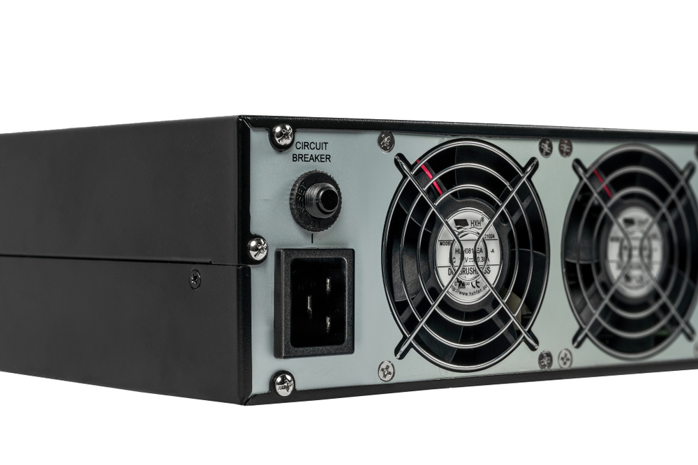 Источник бесперебойного питания  Systeme Electric SRVSE3KRTI