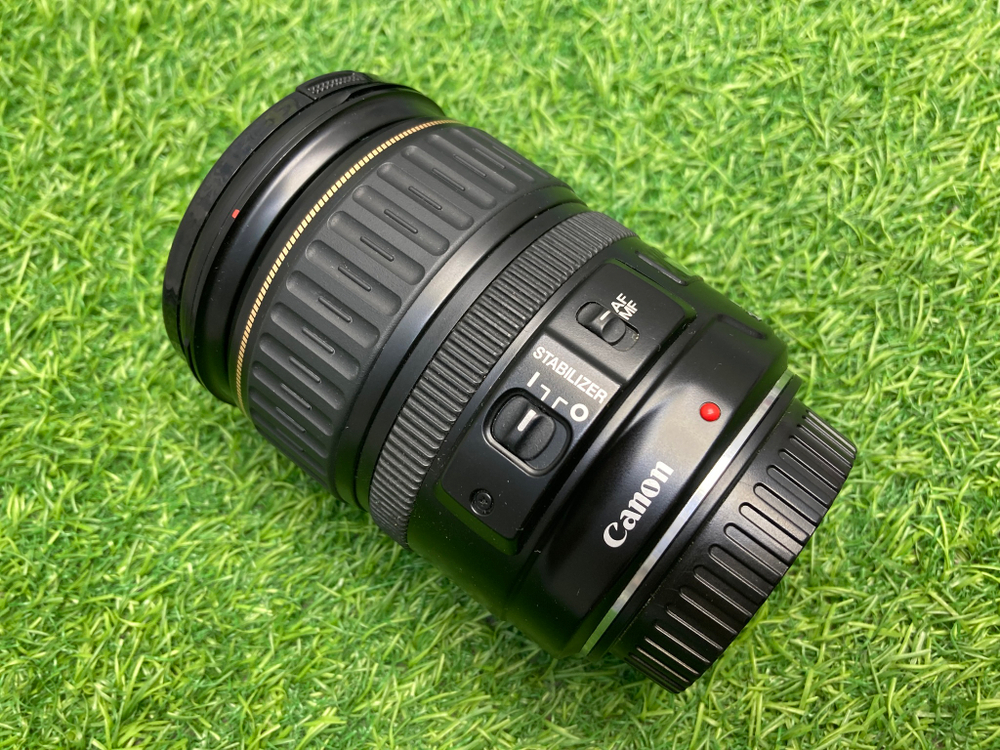Canon EF 28-135mm 3.5-5.6 IS USM
