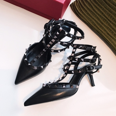 Valentino Rockstud Pumps 6.5 cm