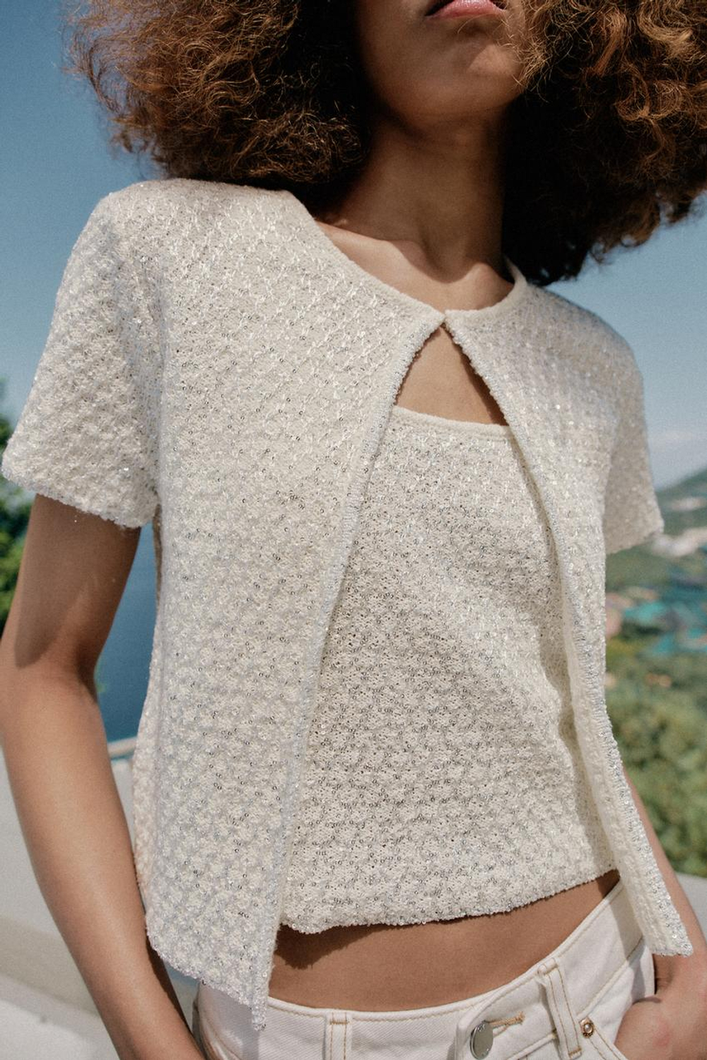ZARA ТРИКОТАЖНЫЙ ТОП С ПАЙЕТКАМИ И БЛЕСТЯЩЕЙ НИТЬЮ, ЭКРЮ