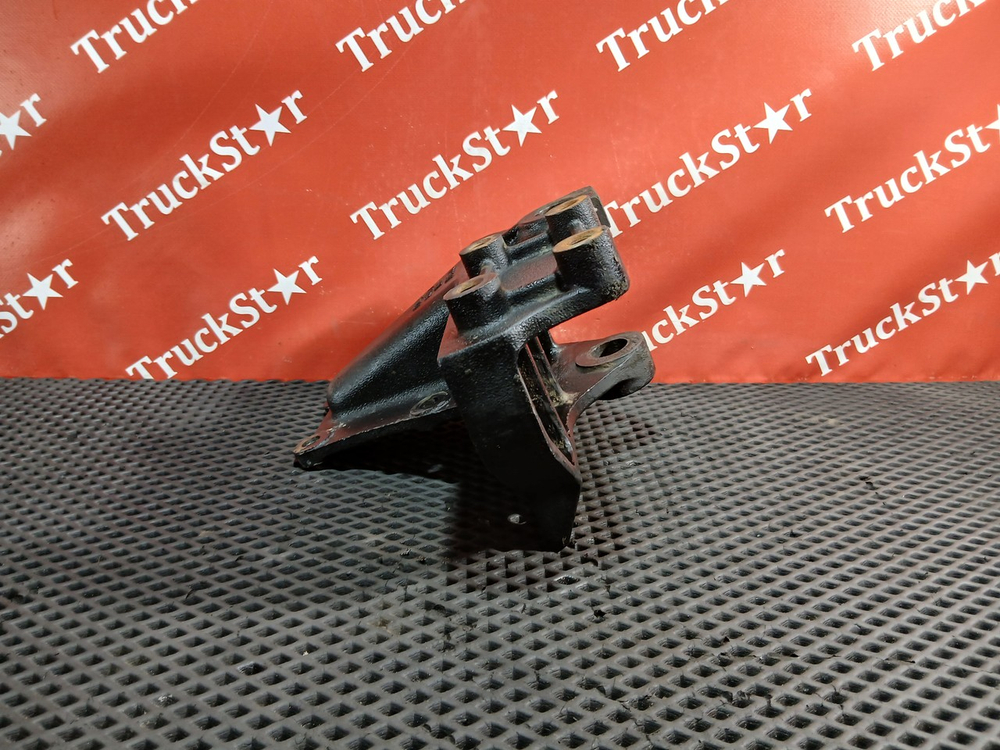 Кронштейн рессоры передней левый 2023г.