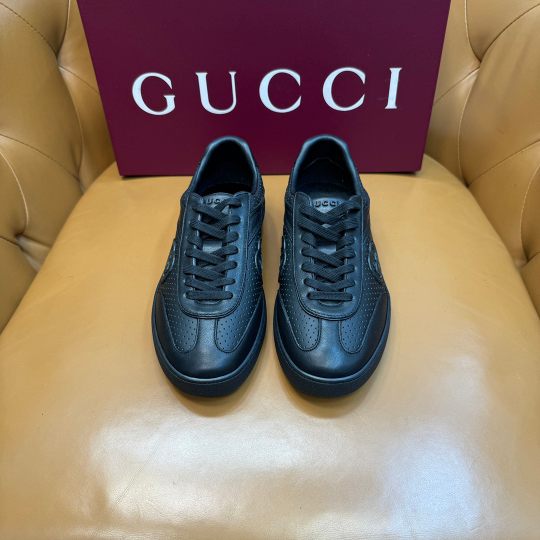 Кроссовки G75