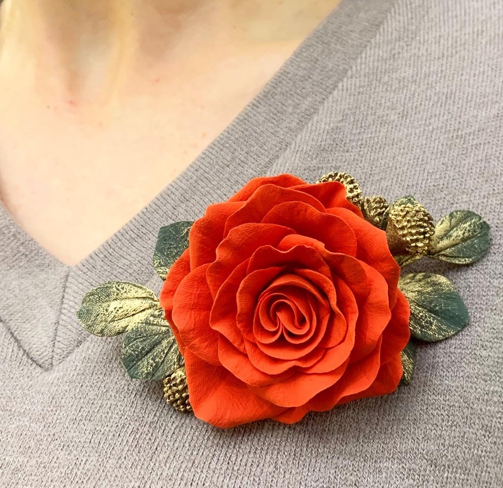Броши: Брошь Роза