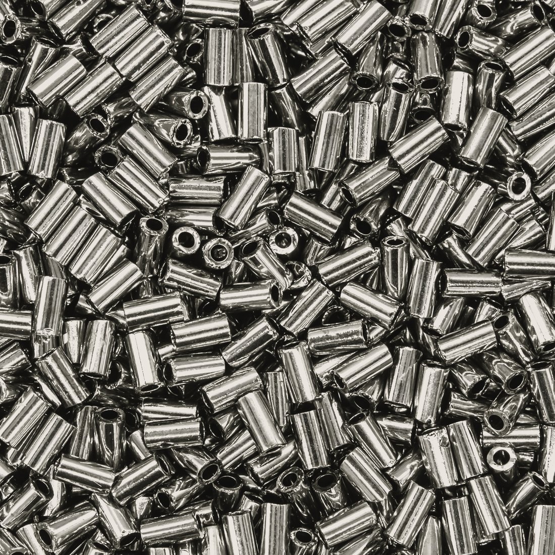 Японский бисер TOHO Bugle (стеклярус) 3mm (№711), металлизированный, непрозрачный глянцевый