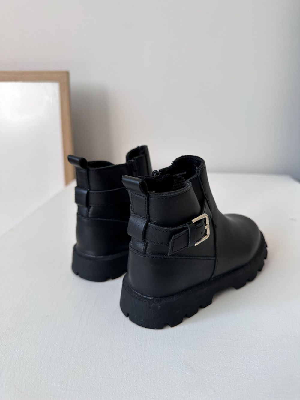 Новые ботинки Zara, 25