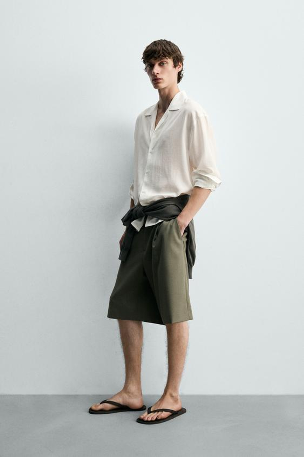 ZARA РУБАШКА RELAXED FIT ИЗ СТРУЯЩЕЙСЯ ТКАНИ, БЕЛЫЙ