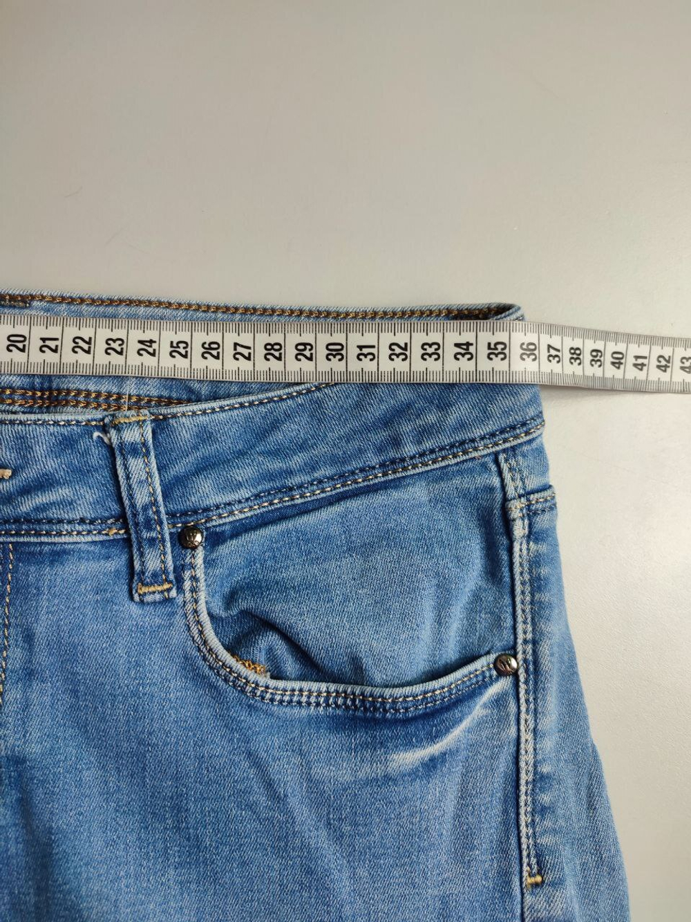 Джинсы SVANK Jeans светлые 44 размер