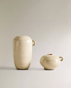 ZARA HOME КЕРАМИЧЕСКАЯ ВАЗА С РУЧКОЙ, ЭКРЮ