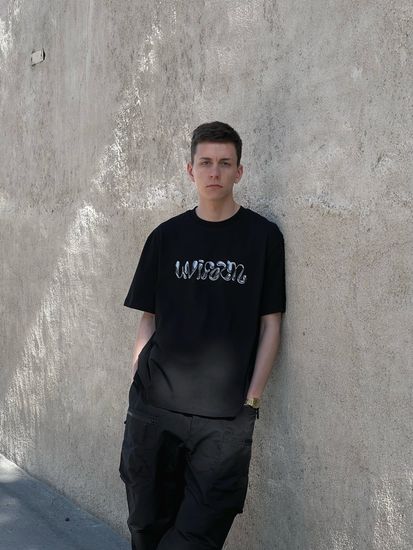 Футболка UNIFORM Liquid chrome чёрный