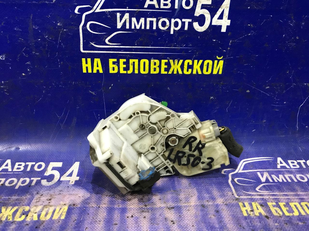 Замок двери задней правой NISSAN TERRANO 1999