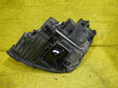 Битая Фара правая Mercedes E W213 (2016-2021) LED