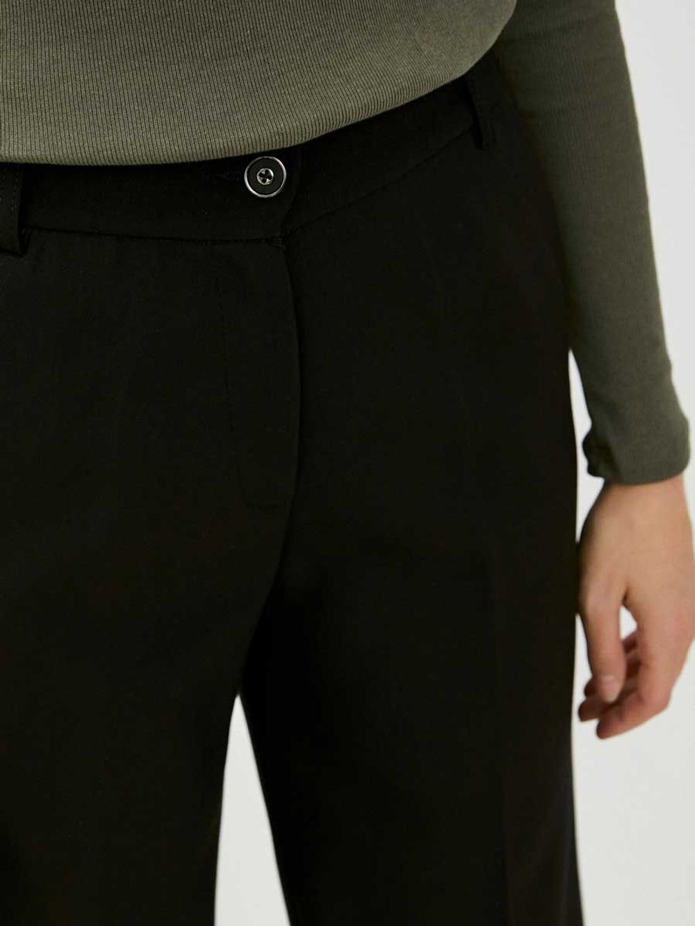 Брюки прямые классические