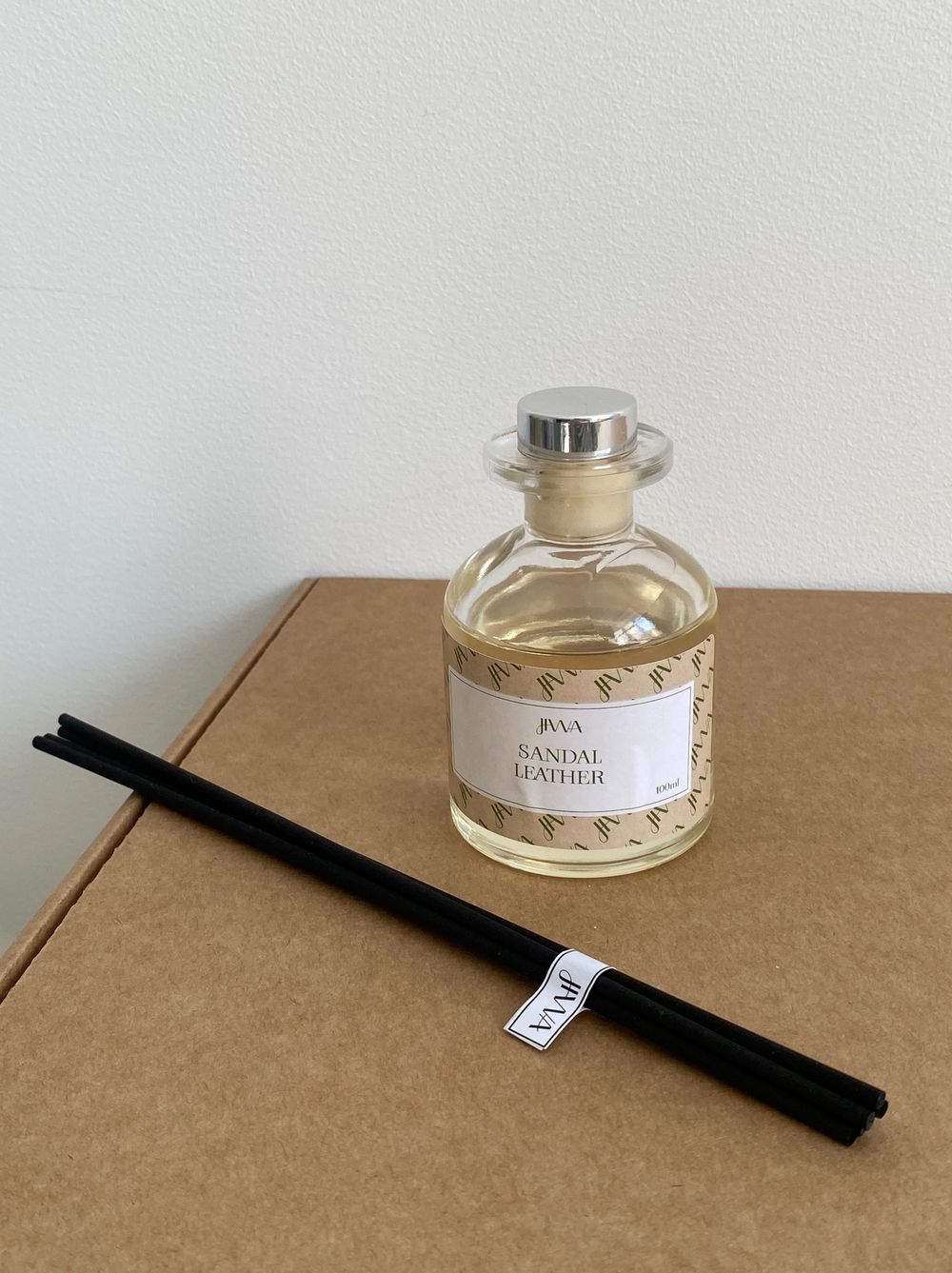 Диффузор JIWA 100 мл - Кожа - сандал