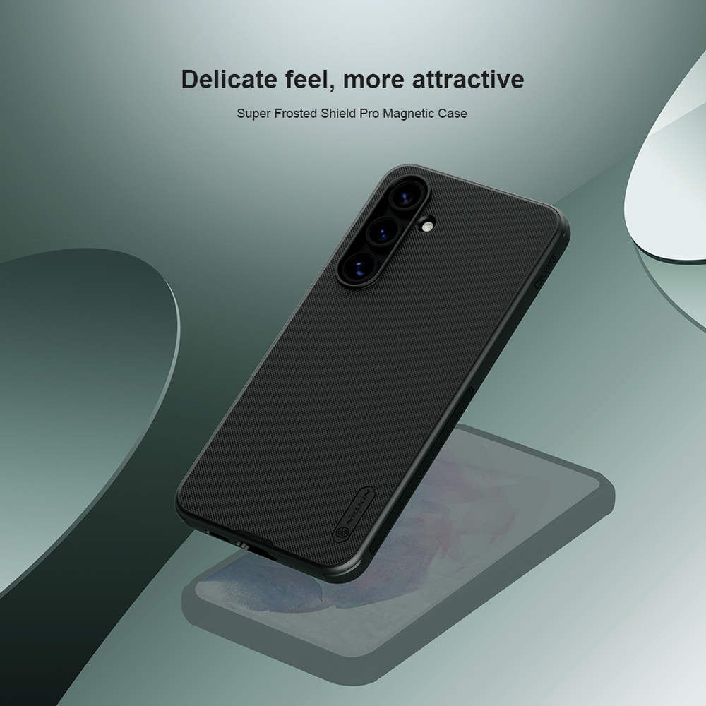 Чехол противоударный от Nillkin c поддержкой зарядки MagSafe для Samsung Galaxy S24 FE, серия Super Frosted Shield Pro Magnetic Case
