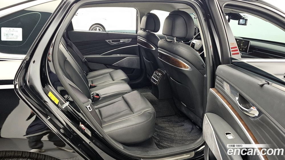 Kia The K9 (Quoris/K900) 3.8 GDI AWD (10.2020)