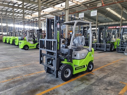 Вилочный погрузчик Zoomlion FD18Z, 2024