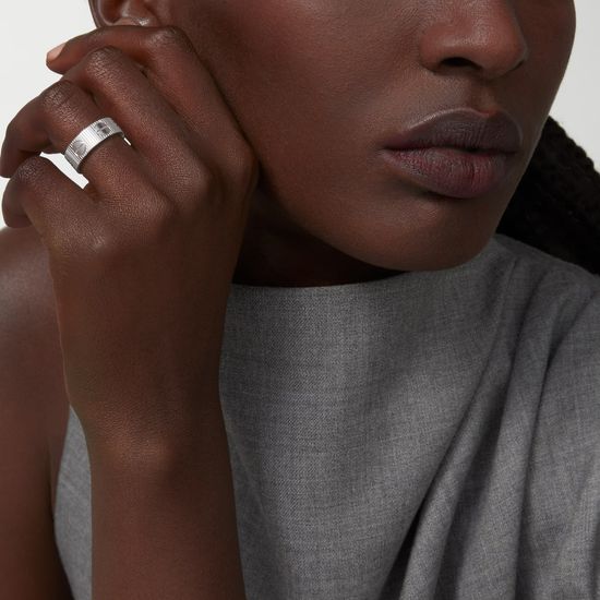 Кольцо Cartier LOVE Unlimited ring flexible в белом золоте