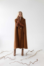 Пальто кейп в оттенке карамель из итальянской шерсти