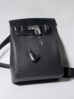 Сумка-мессенджер из кожи крокодила Hermes