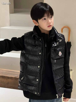 Жилет Moncler
