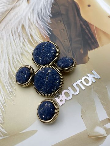 Пуговицы состаренное золото с синим твидом (тканевые) и золотистым люрексом