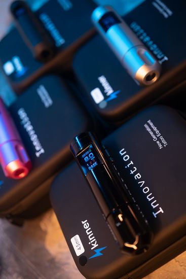 Skinner Innovation PRO [Black gloss 2.0] - машинка для татуировки