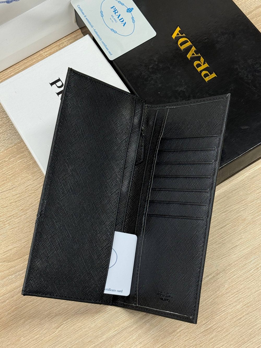 Кошелек Prada