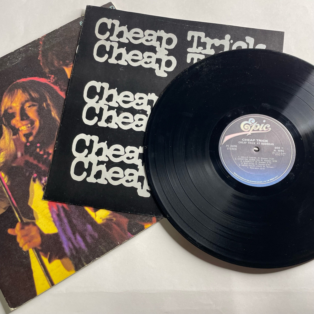 Винтажная виниловая пластинка LP Cheap Trick At Budokan (Канада 1979)