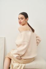 СВИТШОТ С V-ВЫРЕЗОМ КРЕМ-БРЮЛЕ